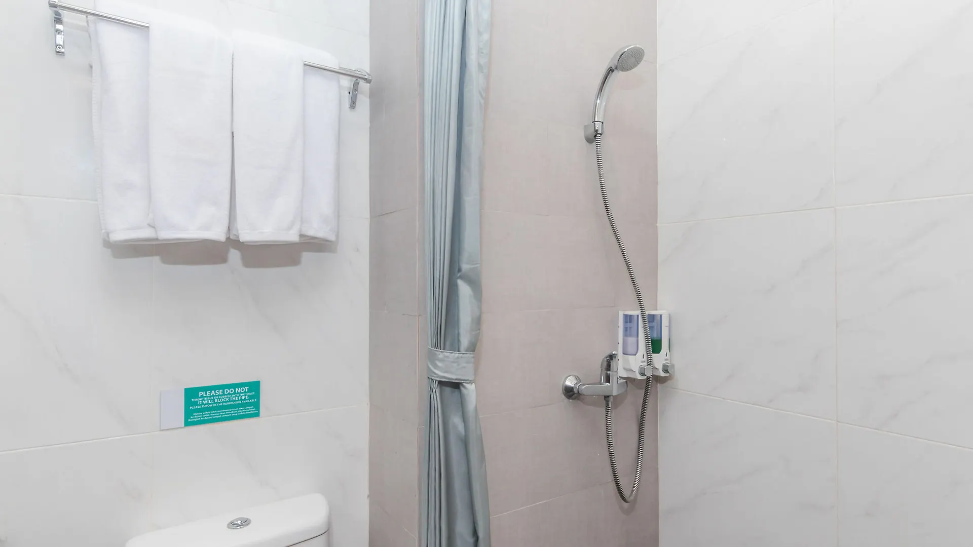 Zen Rooms Seminyak Kayu Jati