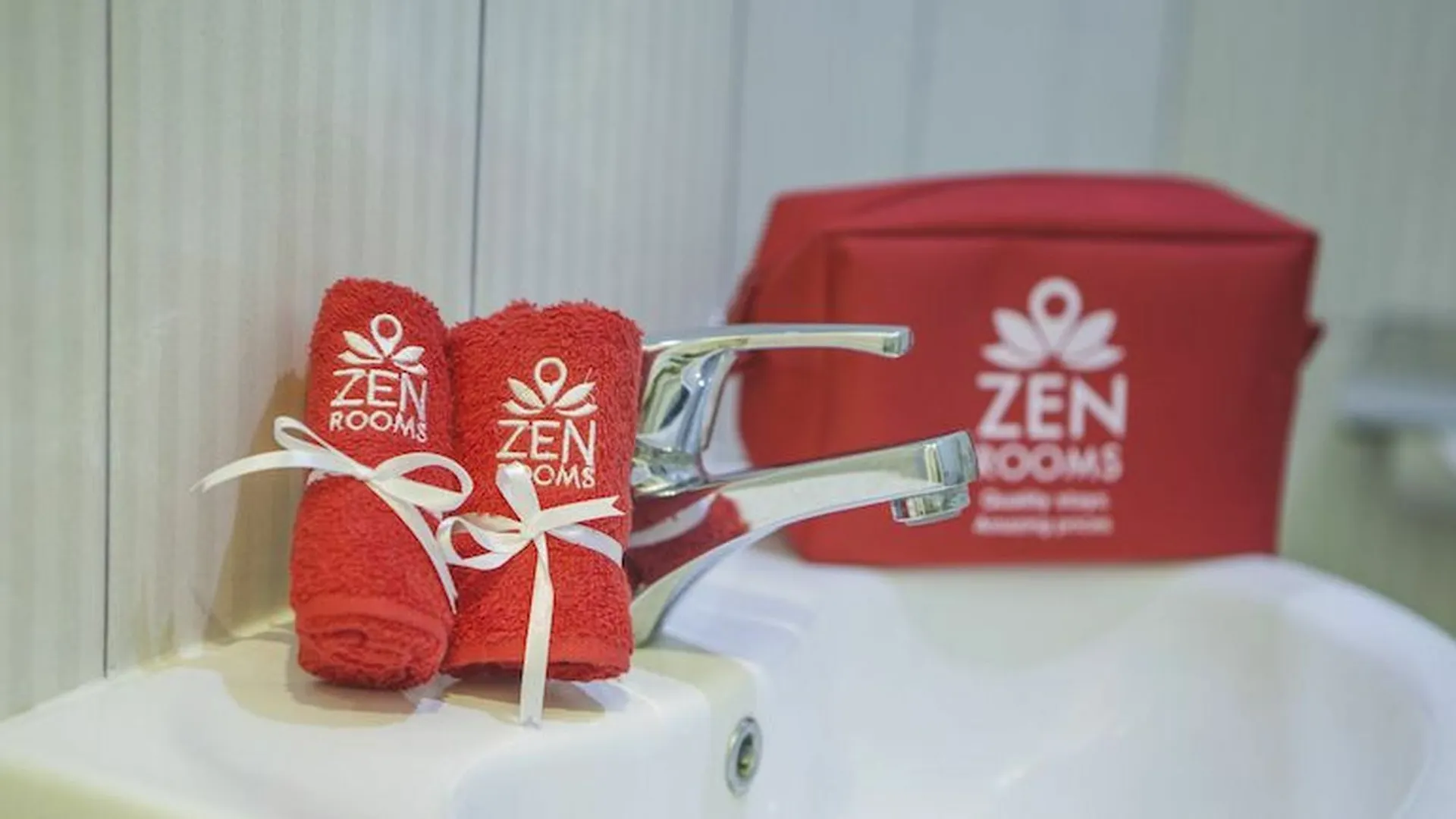 Gasthuis Zen Rooms Seminyak Kayu Jati